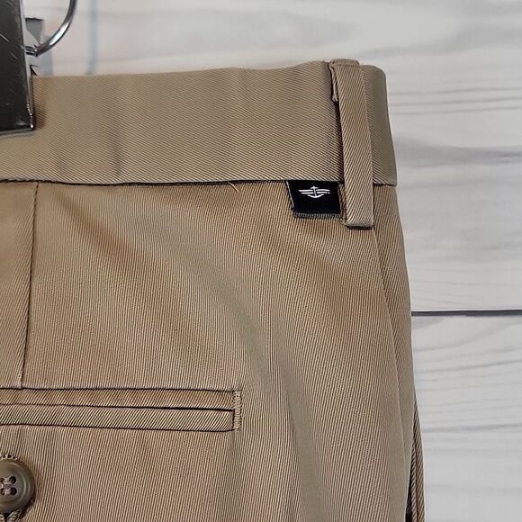 Dockers original classic fit chinos in tan Men's Size 40X34 - Picture 10 of 16